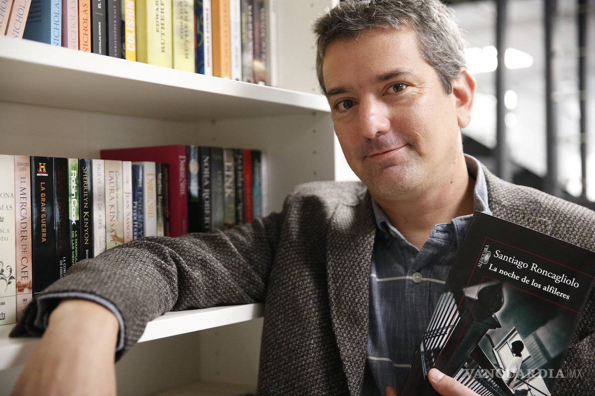 $!'La venganza de los nerds' según Santiago Roncagliolo