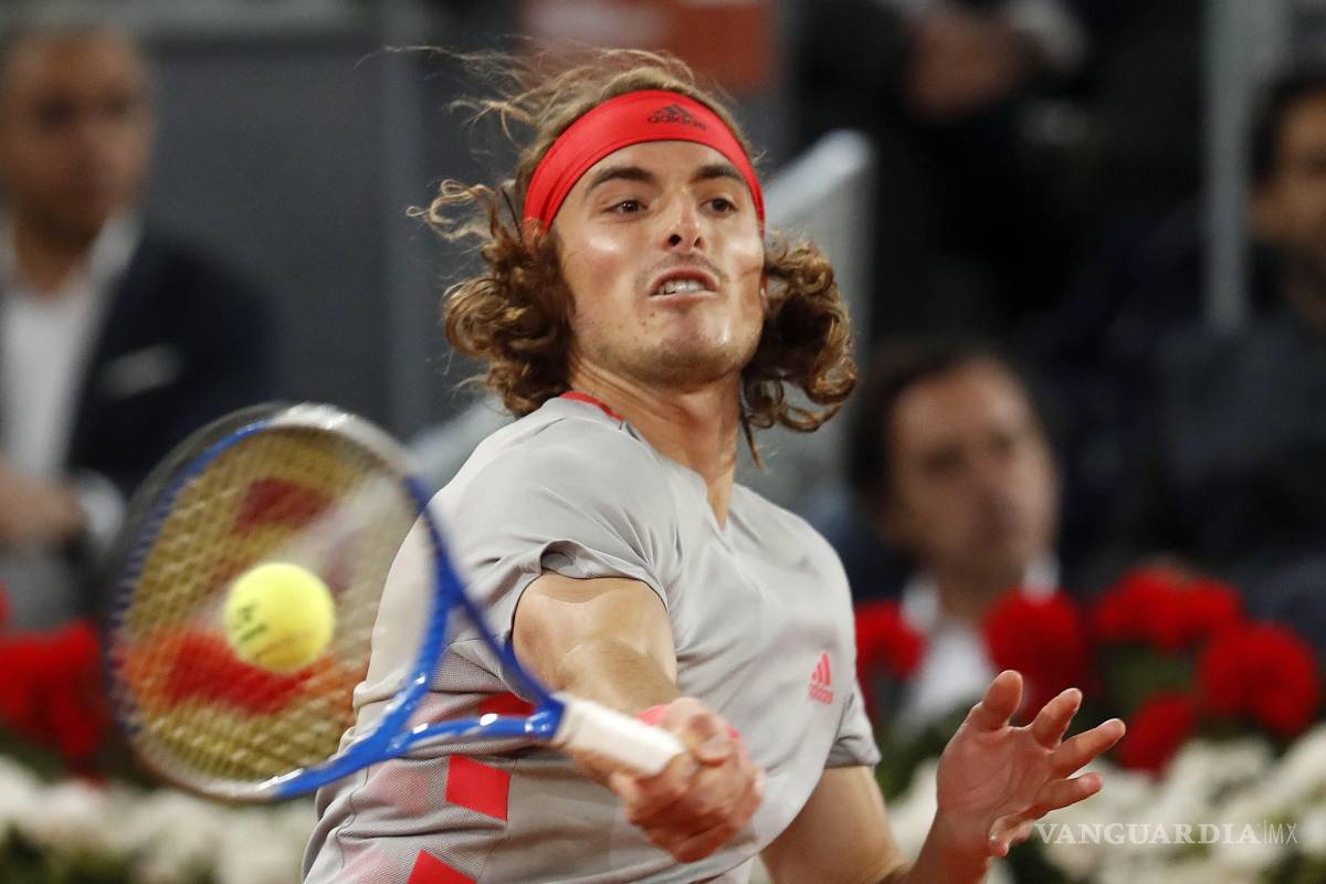 $!Stefanos Tsitsipas le dice adiós a Rafael Nadal del Mutua Madrid Open