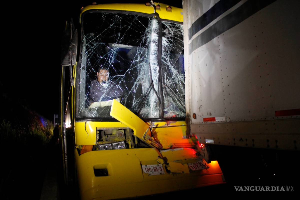 Choque en la carretera 57 deja dos lesionados