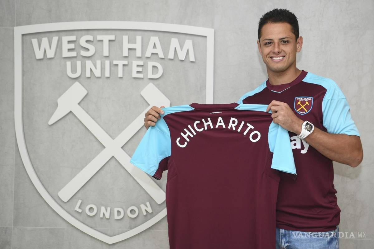 Subasta el West Ham una camiseta del "Chicharito" Hernández