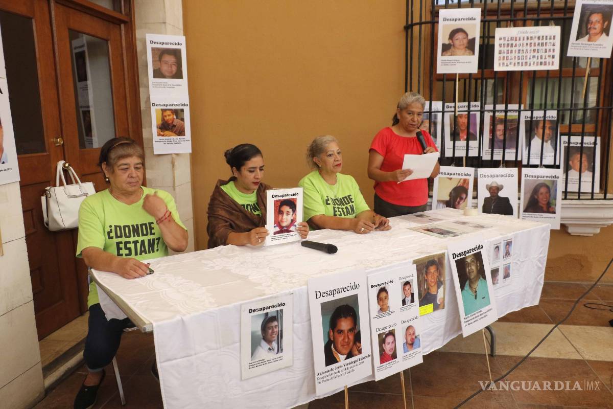 Recuerdan madres a estudiantes desaparecidos del norte de México