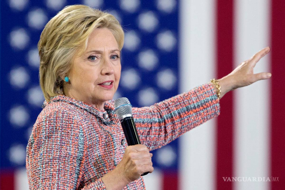 &quot;Estamos en guerra contra estos grupos&quot;: Hillary Clinton sobre ataque en Niza