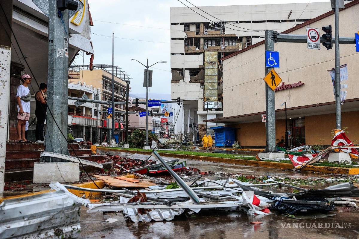 $!Comercios afectados por el paso del huracán Otis en el balneario de Acapulco, en el estado de Guerrero, México.