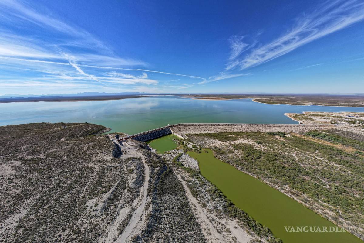 $!La presa Don Martín se está secando, y entre varias causas, una de ellas es que se ha ido tapando el cauce normal del Río Sabinas.