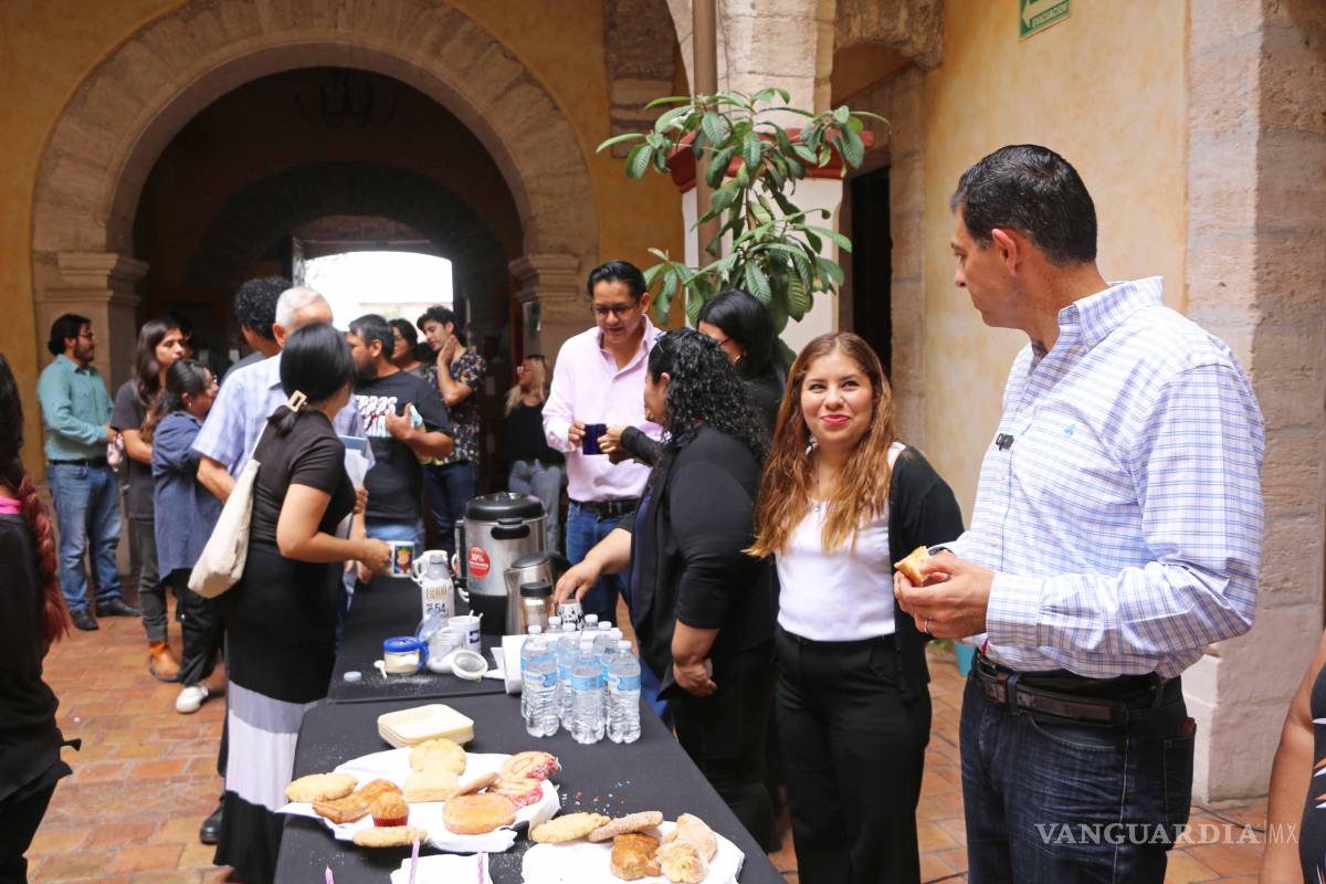 $!Octavio Pimentel dialogó con estudiantes y docentes de la Facultad de Ciencias Sociales durante el “Café con el Rector”.