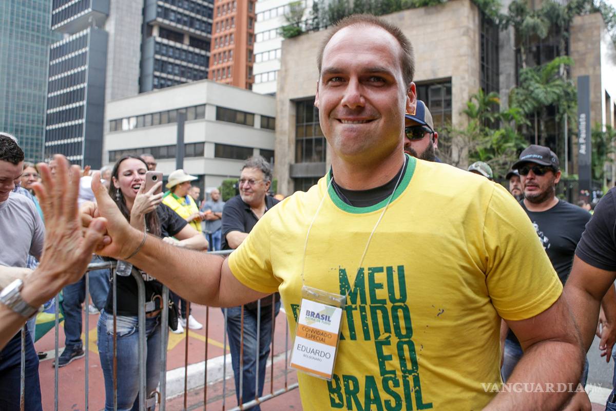 Un hijo de Bolsonaro es el diputado más votado en la historia brasileña