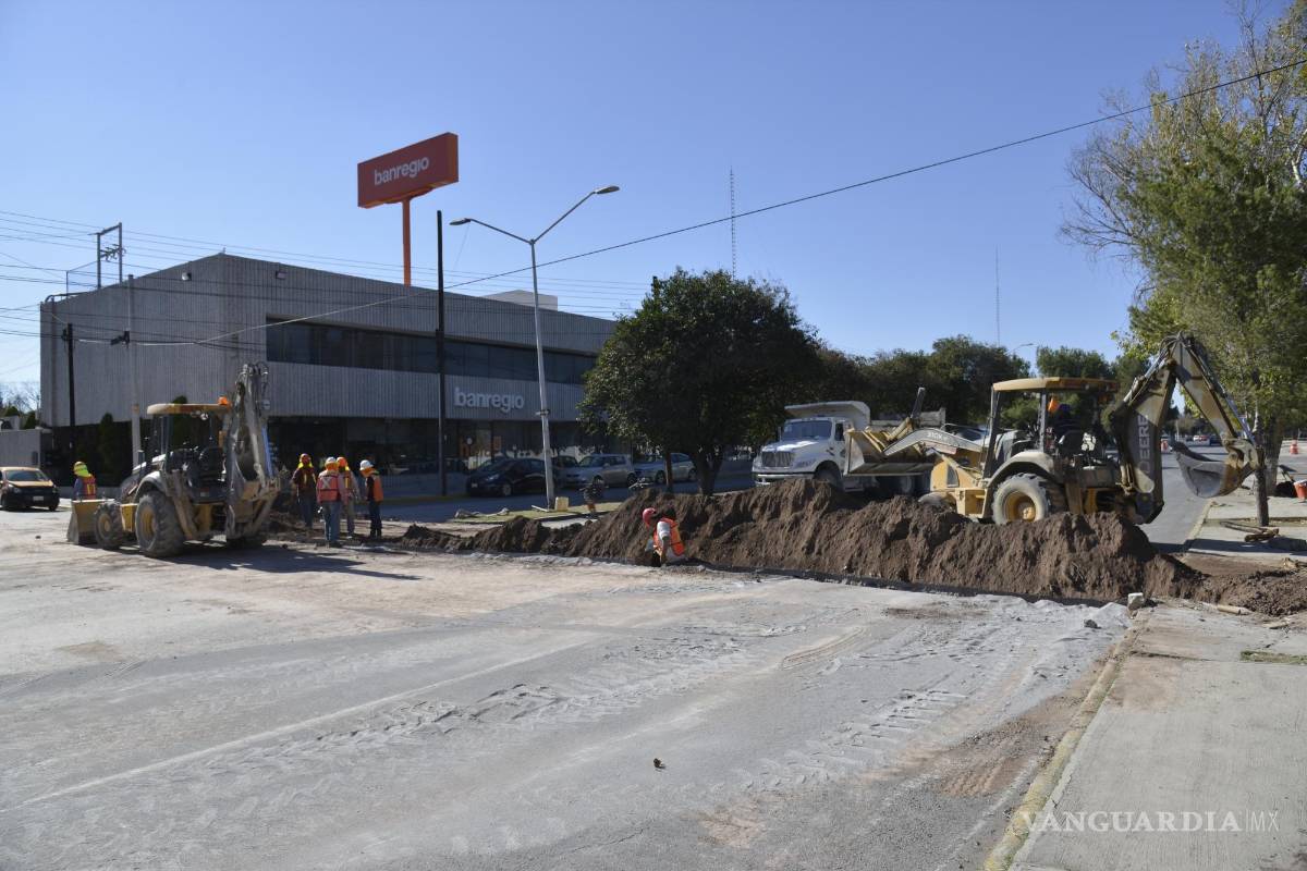 Por obras de gas, cierran tramo de Av. Universidad en Saltillo