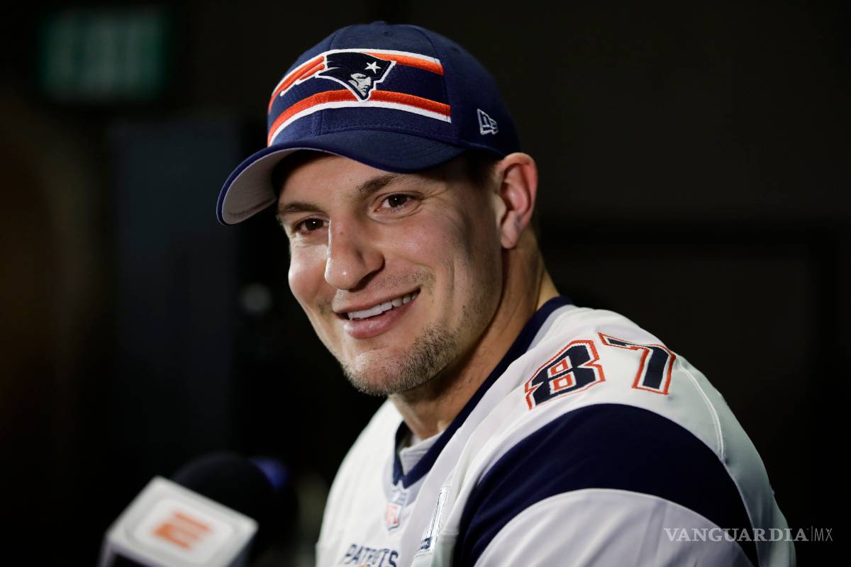 Nada es igual en el vestidor de Patriots sin 'Gronk', el alma de la fiesta
