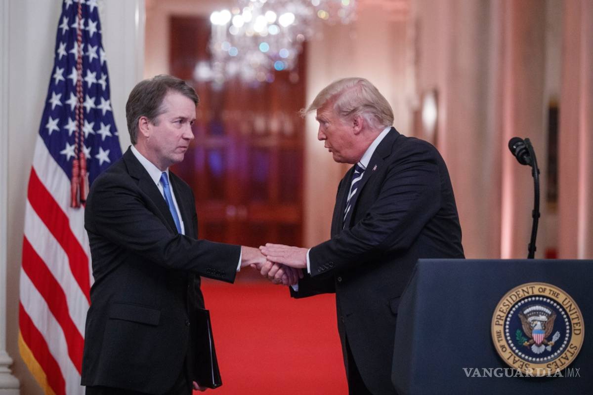 Kavanaugh se incorpora a su puesto en la Corte Suprema de EU