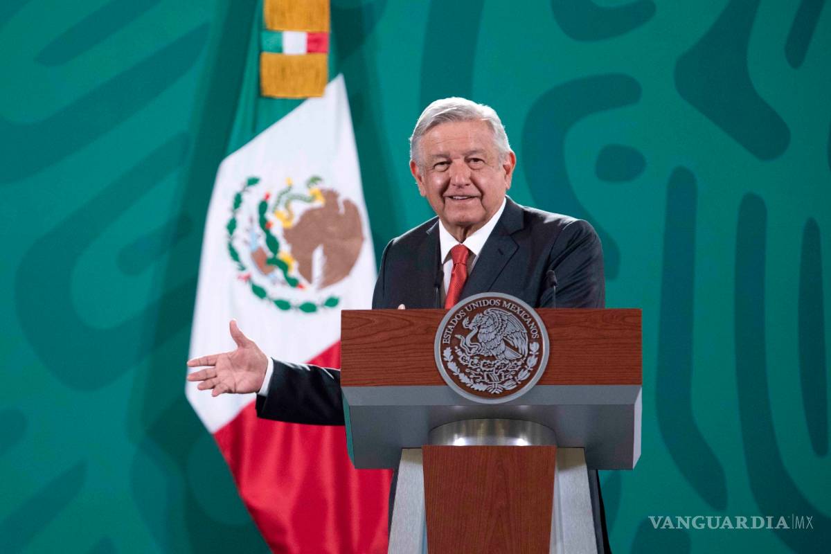 AMLO promete a empresarios aumentar inversión y descarta aumentar impuestos