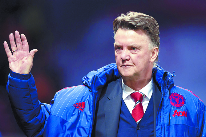 Van Gaal está fuera del Manchester United