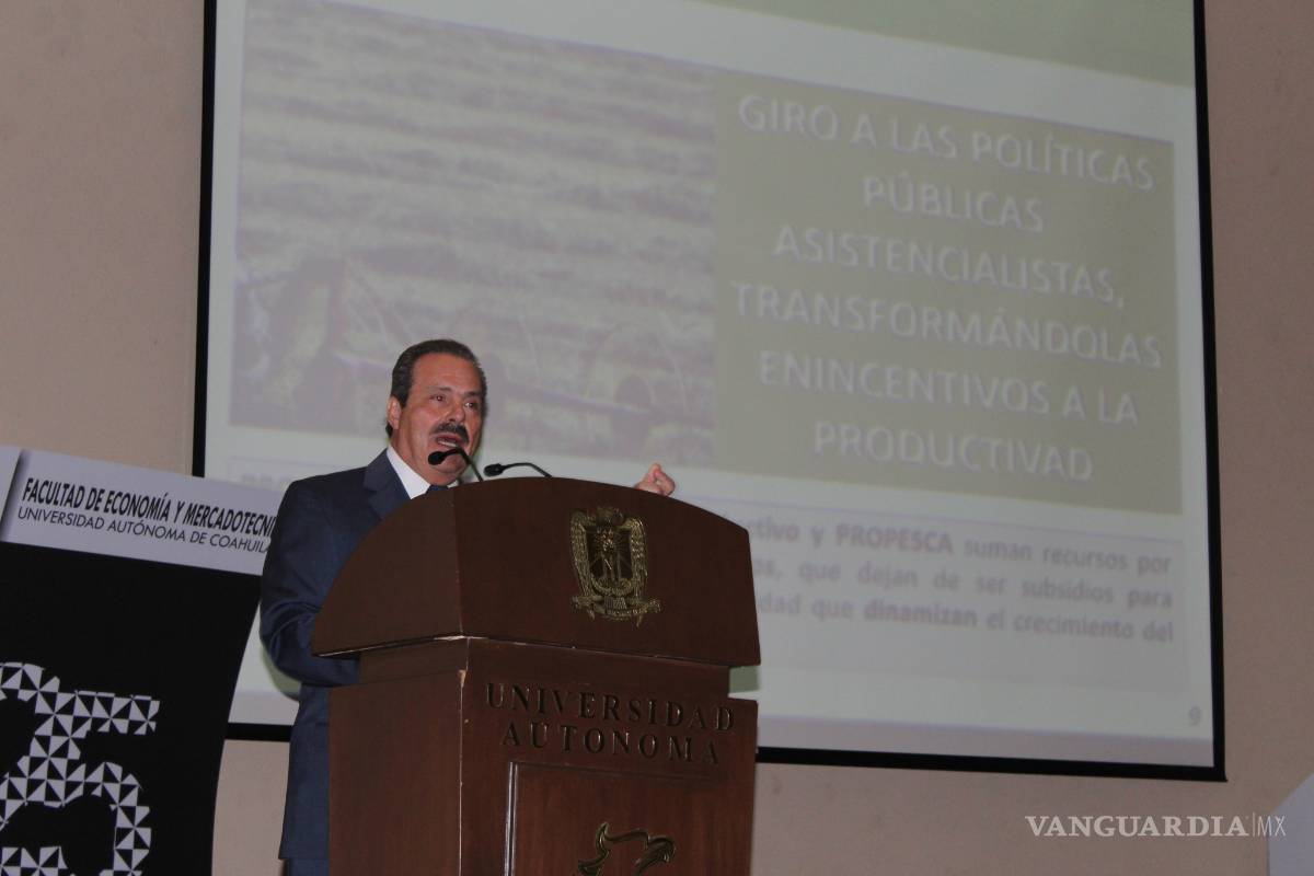 Sobreproducción, el principal problema del campo mexicano: Enrique Martínez