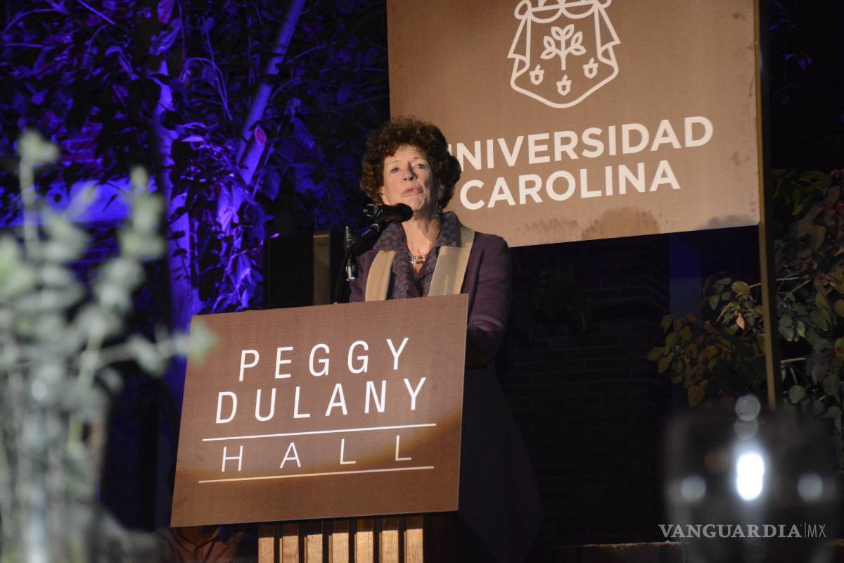 Universidad Carolina inaugura nuevo edificio