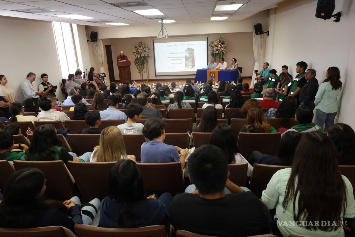$!Alumnos participan en la implementación de huertos agroecológicos, promoviendo prácticas sustentables dentro del campus.