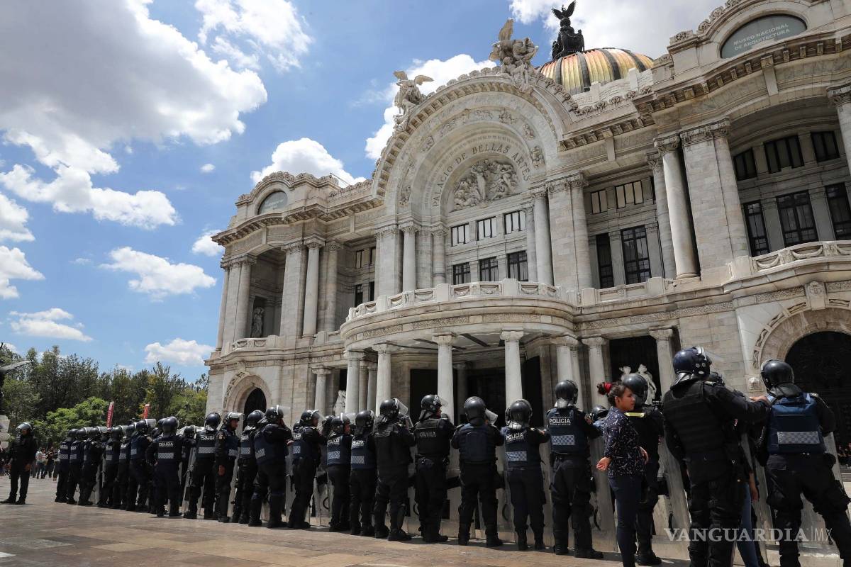 'Legión Holk' se manifiesta en calles de la CDMX