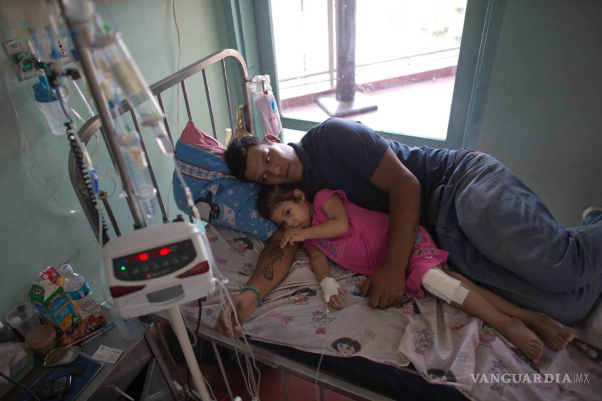 $!Raspón en rodilla genera crisis de salud de niña venezolana