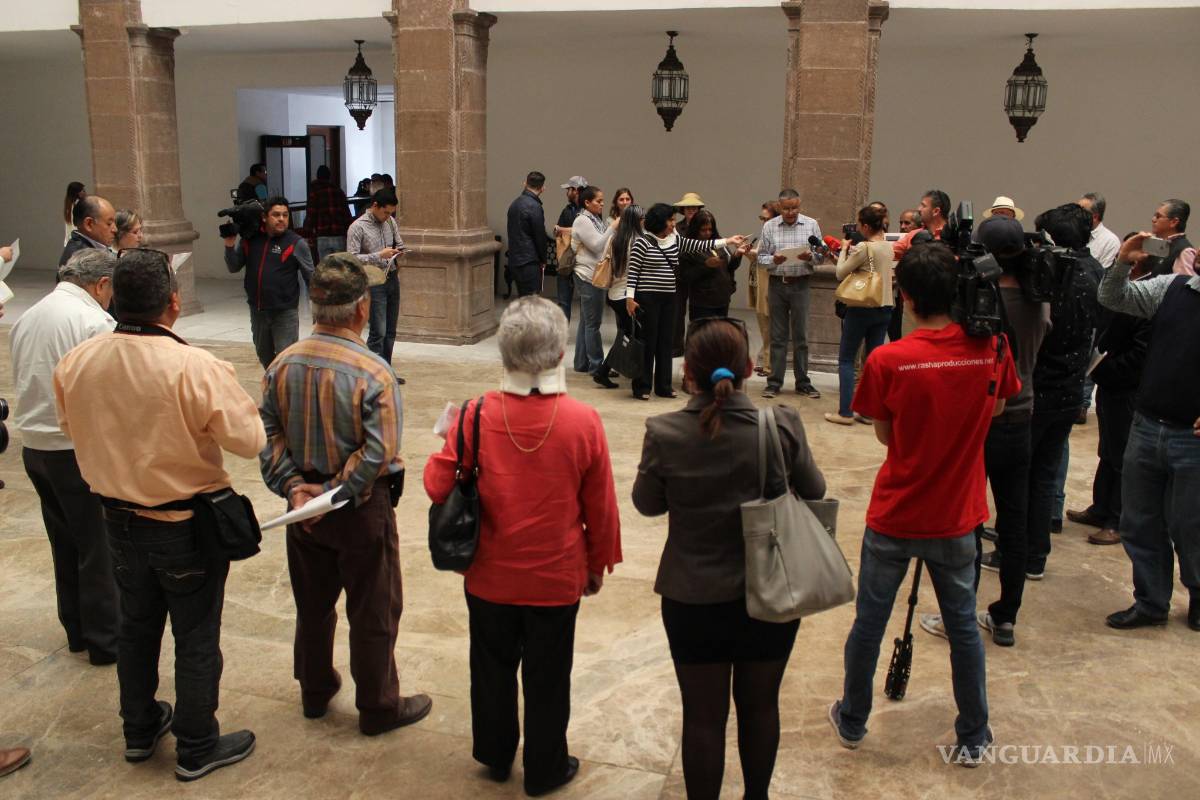 Exigen cumplimiento de compromisos para desclasificar información sobre mega deuda en Coahuila