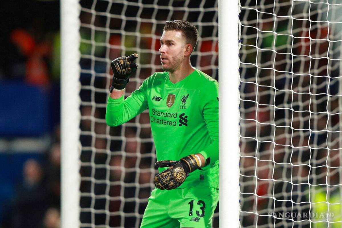 ¿Karius, eres tú? Portero del Liverpool hace un oso monumental que termina en gol del Chelsea