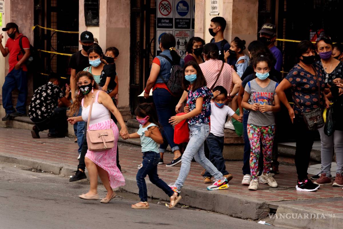 Sigue tercera ola escalando; ahora más de 15 mil contagios en un día, mismos niveles que en enero