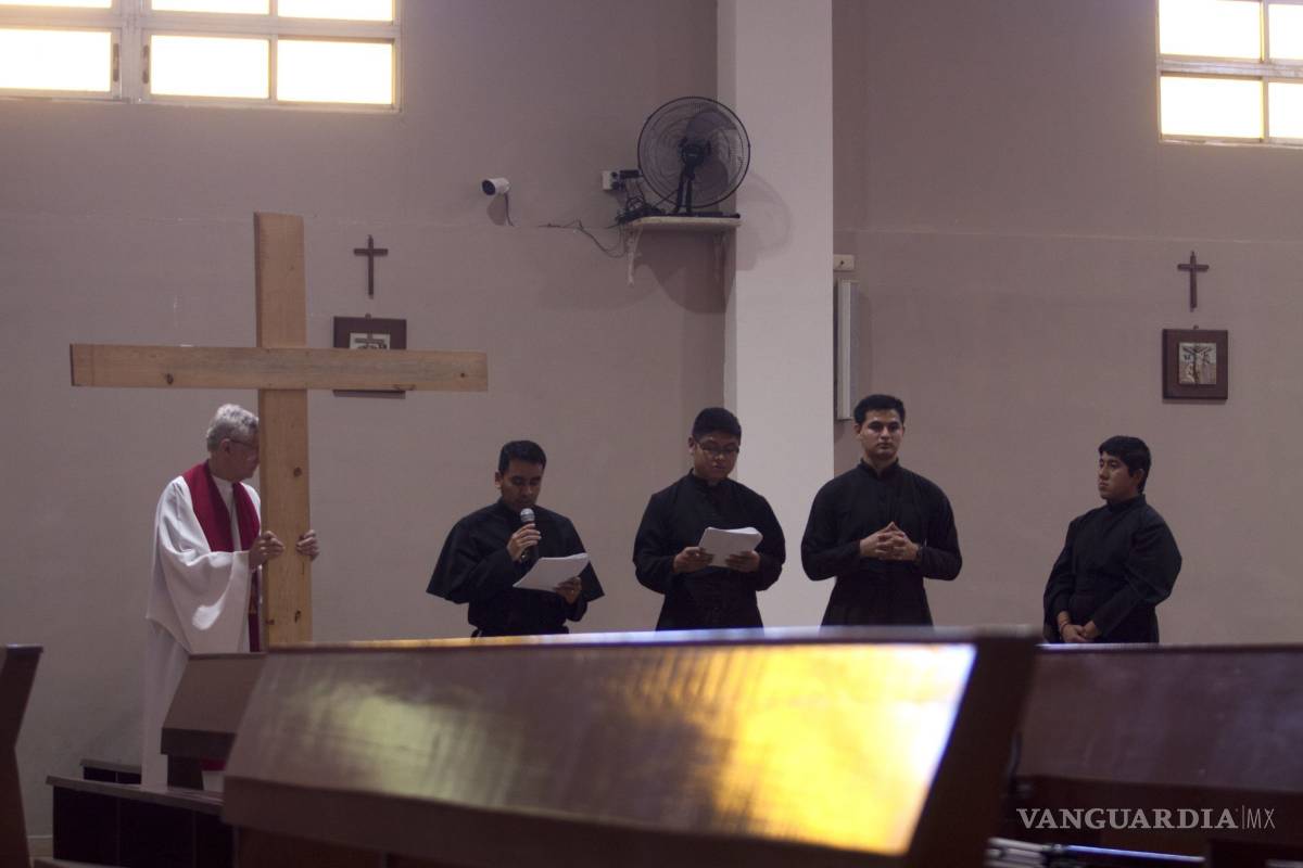 Líderes espirituales adaptan sus formas de dar mensajes y realizar cultos religiosos