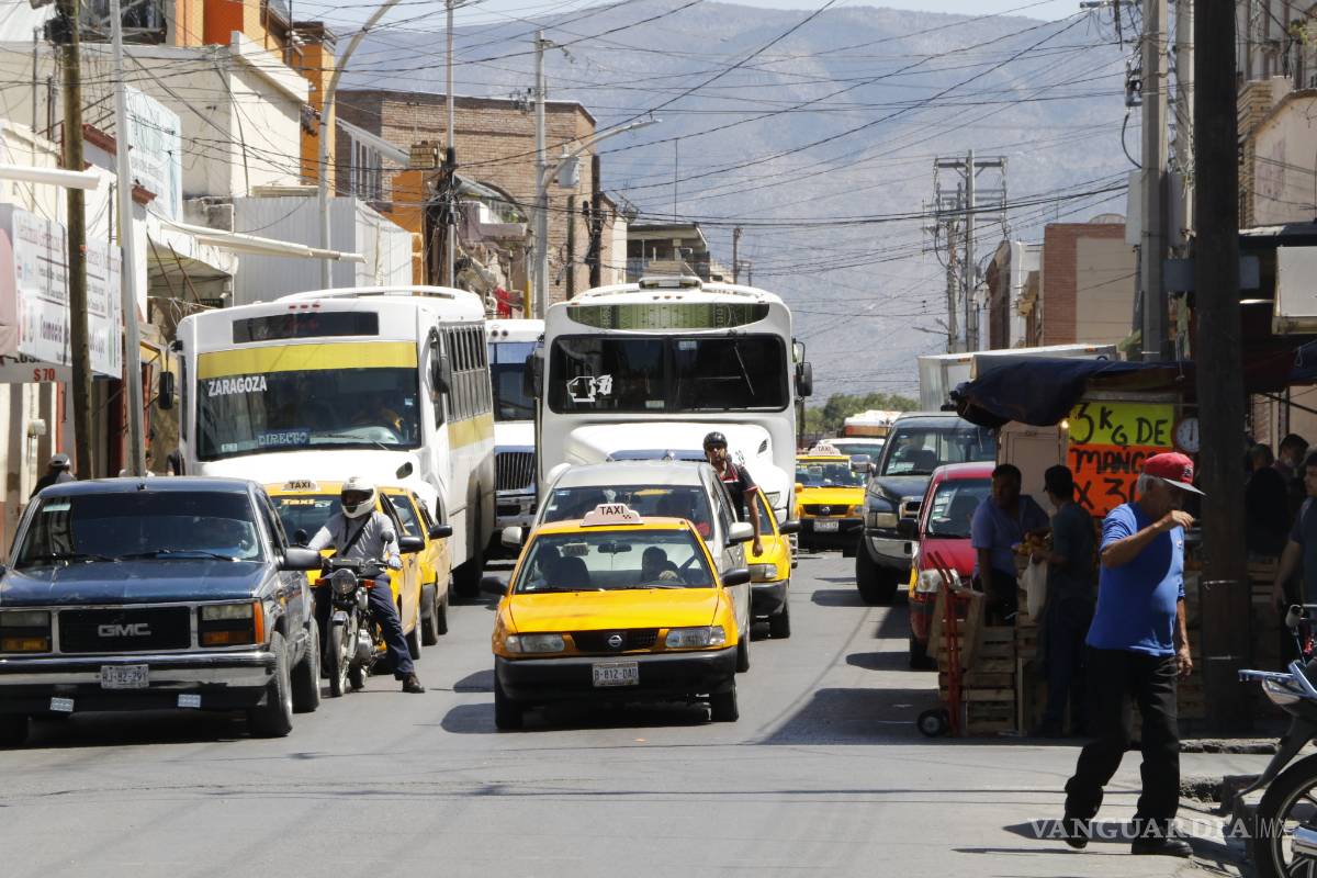 Reducen servicio de transporte en Saltillo