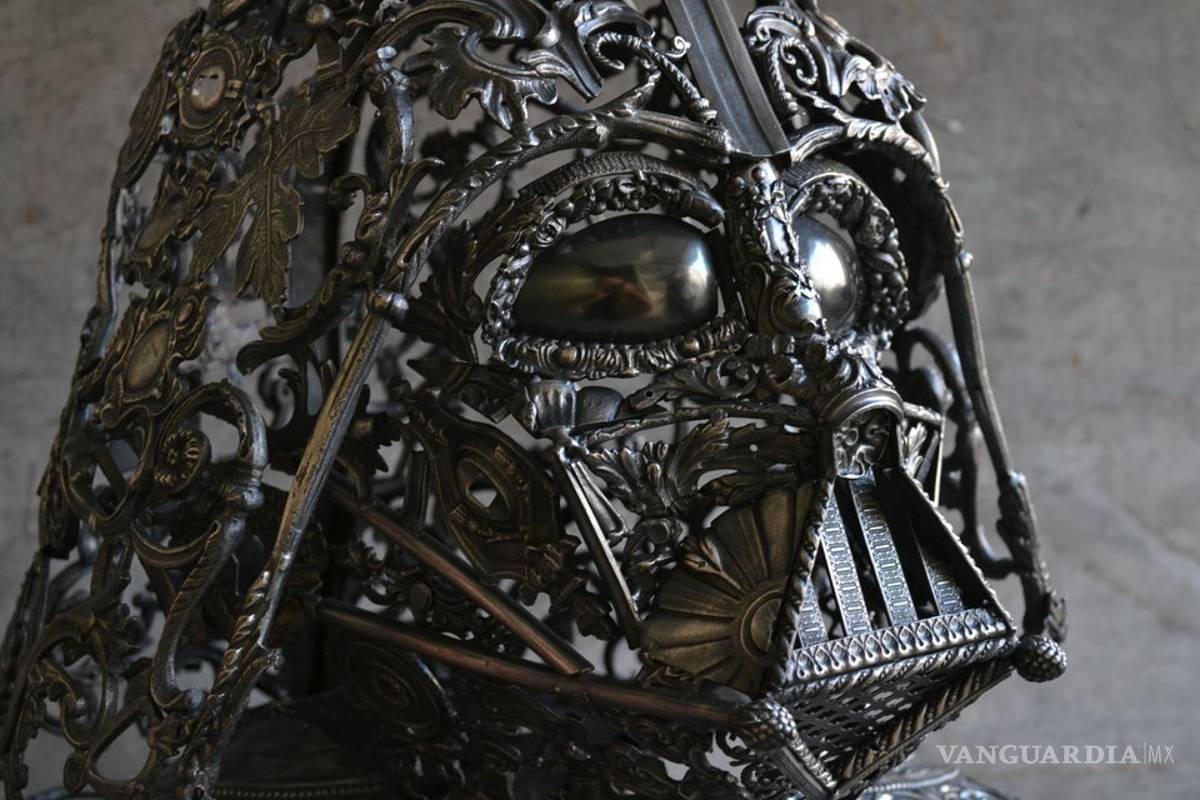 Este es el casco de Darth Vader más bonito que hayas visto