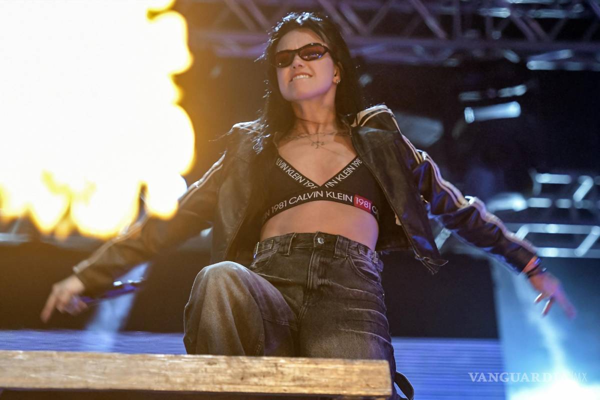 $!La DJ y violinista destacó con su mezclas durante la presentación en los Terrenos de la Feria