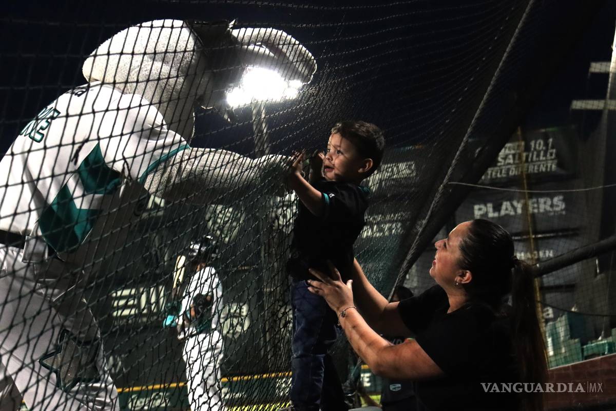 $!Como cada partido, la afición nunca dejó de mostrar su apoyo.