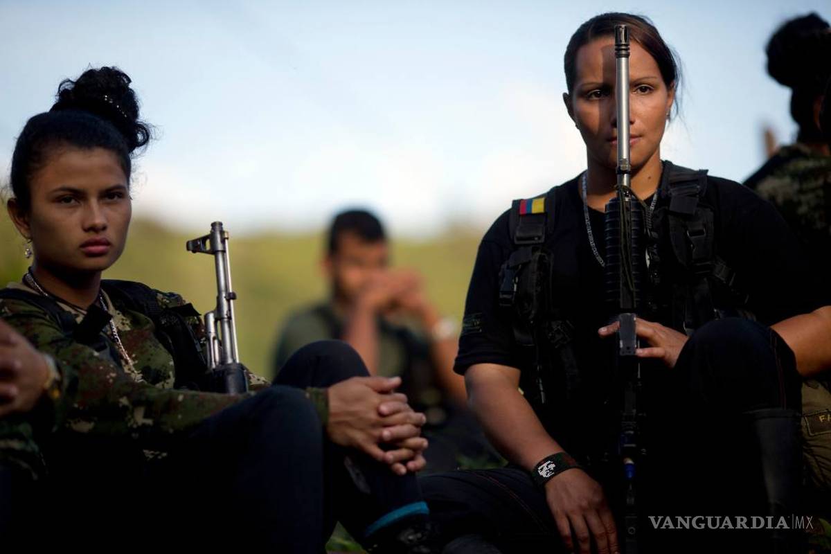 Gobierno colombiano y FARC firman histórico cese del fuego