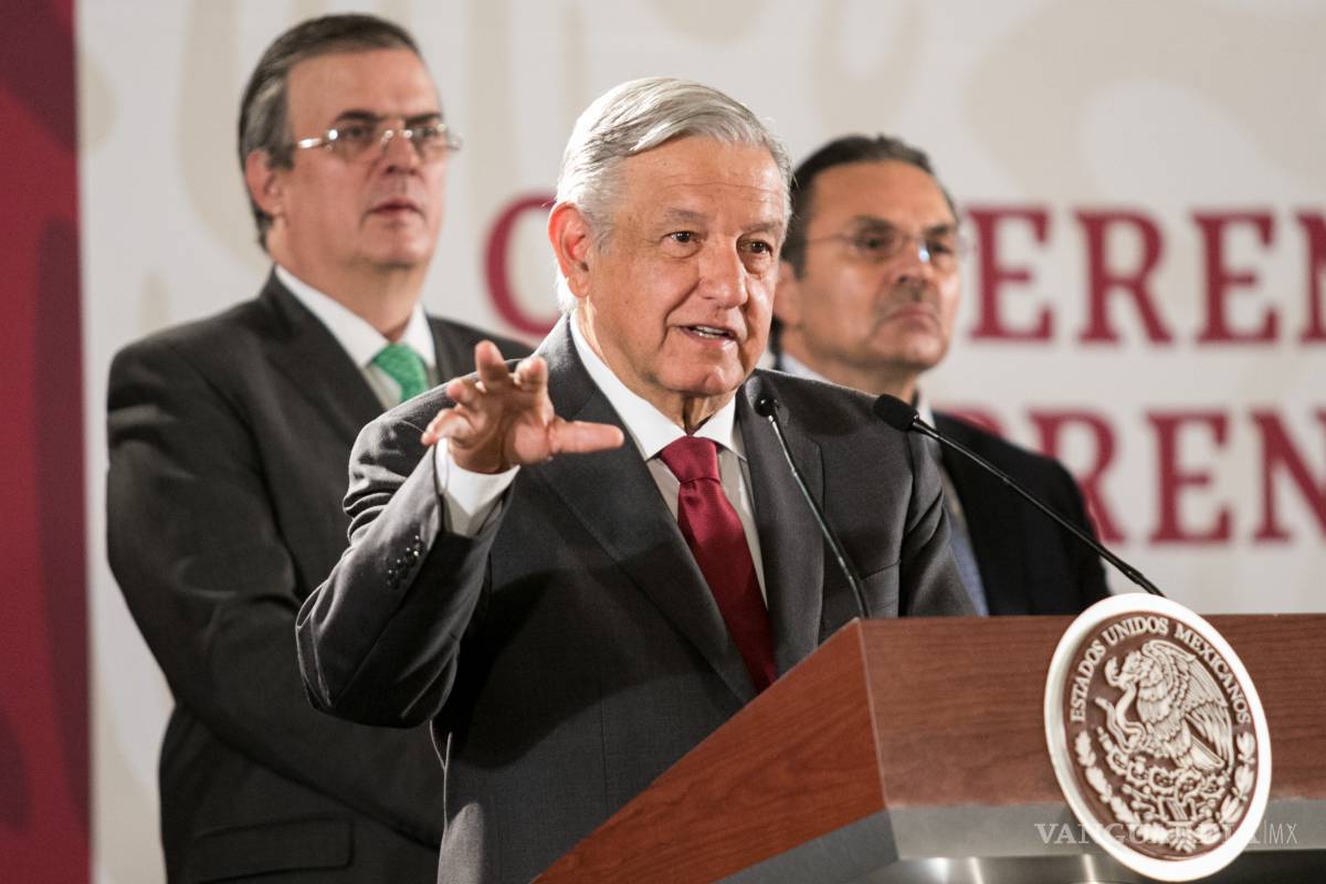 AMLO pide a 'superdelegados' que dejen el escritorio y recorran sus estados