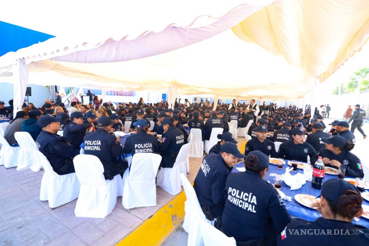 Festeja Jorge Zermeño Día del Policía en Torreón
