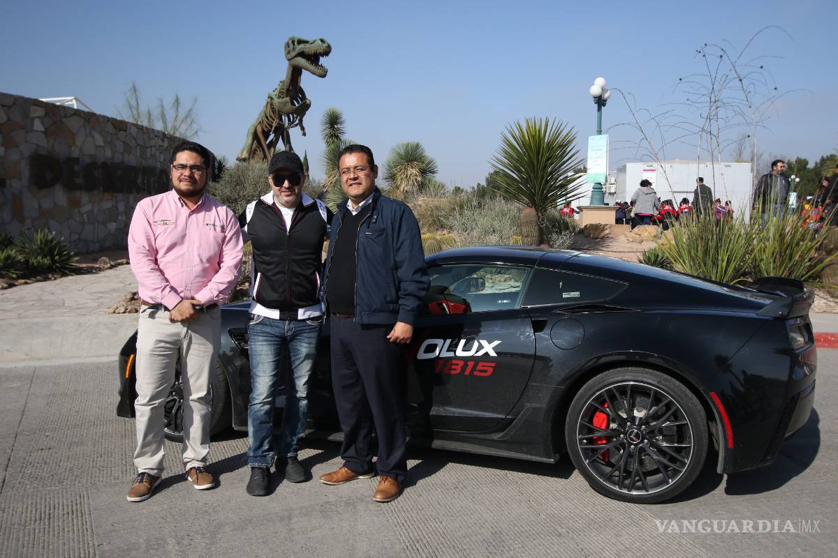 Promueven con autos de lujo el turismo social