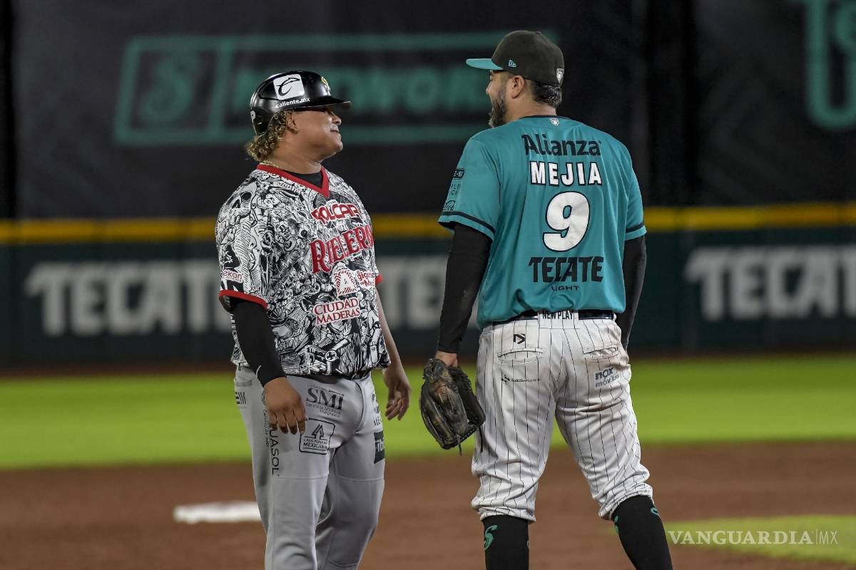 $!Los Rieleros tomaron la delantera temprano en el juego y casi triplicaron su puntaje en el segundo tercio, destacándose un cuadrangular del ex-sarapero Wilians Astudillo.