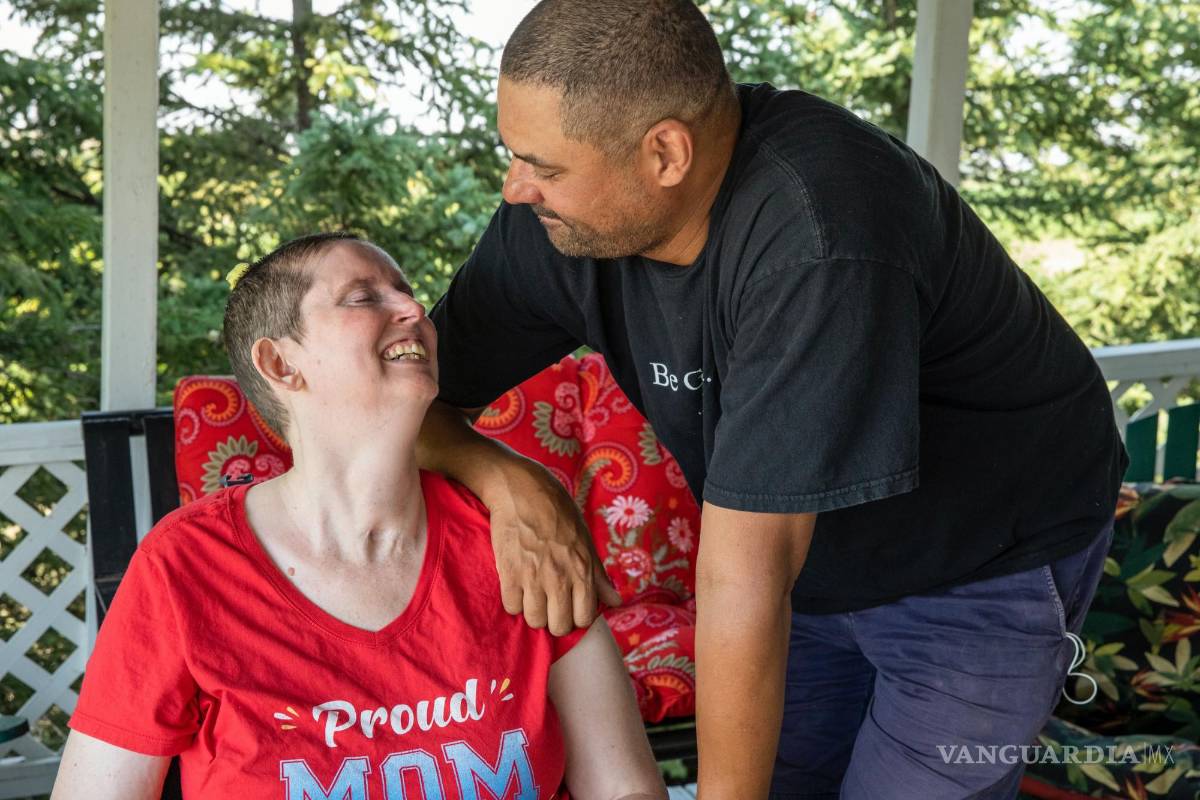 $!“Me hizo sentir completa de nuevo”, me escribió Ann Johnson, quien ahora tiene 48 años.