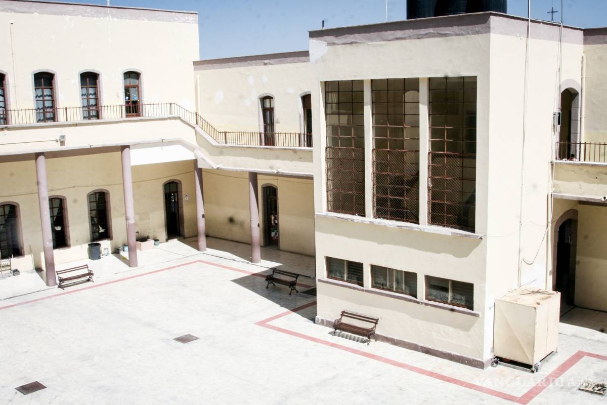 $!Escuela Miguel López de Saltillo, cuna de personajes, mitos y leyendas