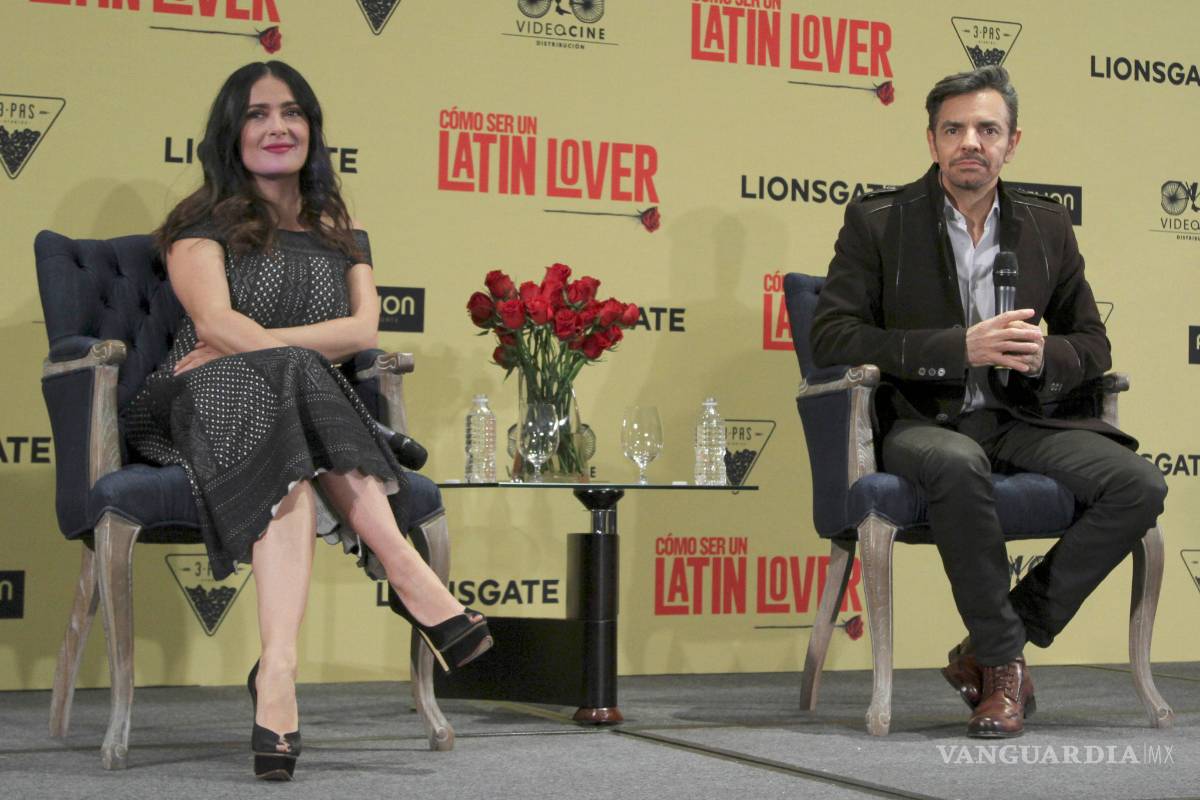 Eugenio Derbez y Salma Hayek defienden a Luis Miguel