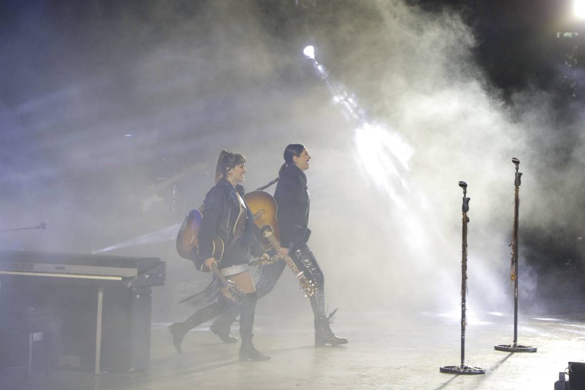 Ha Ash le quita el frío a Saltillo