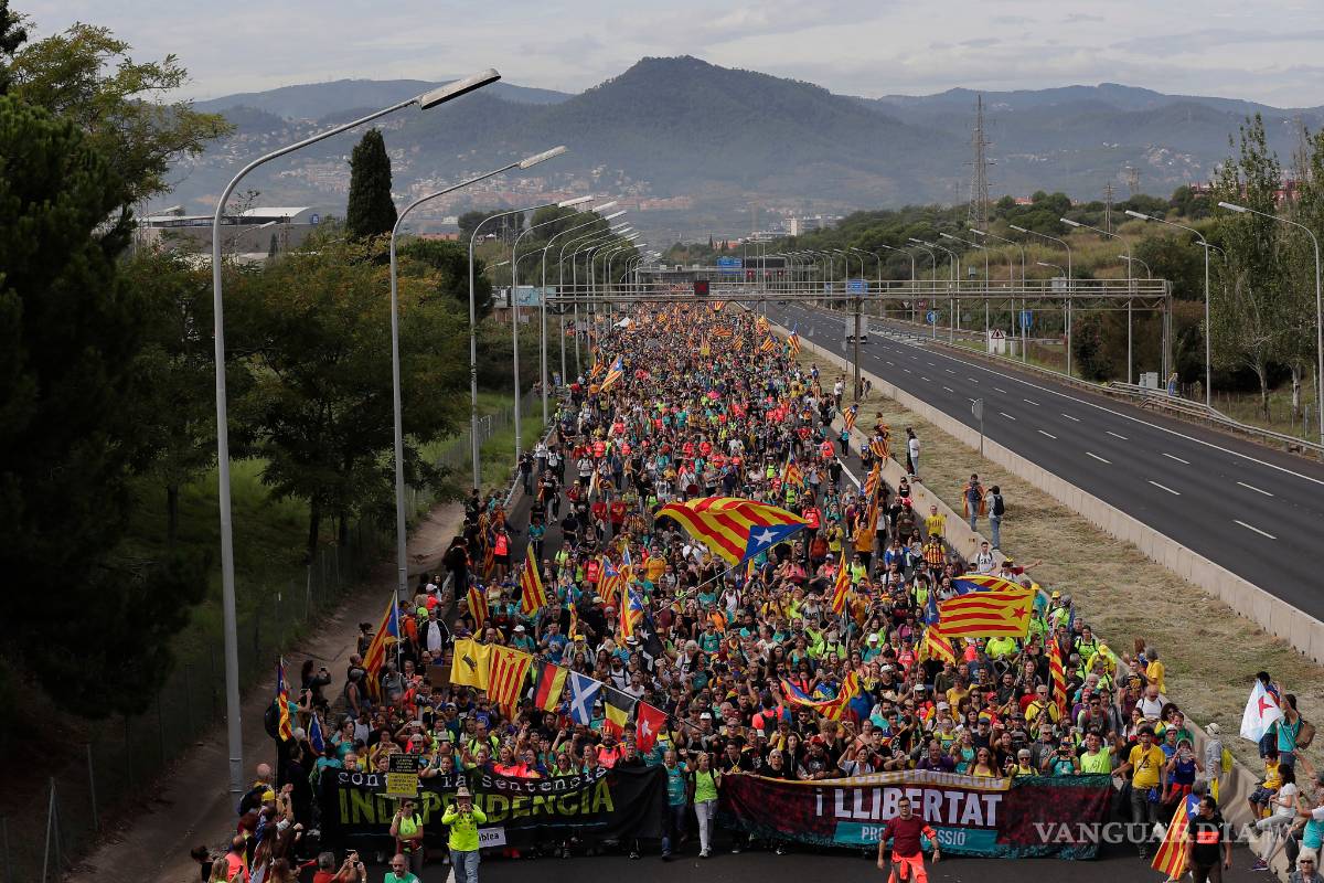 $!Miles de independentistas colapsan Cataluña con huelga general y manifestaciones
