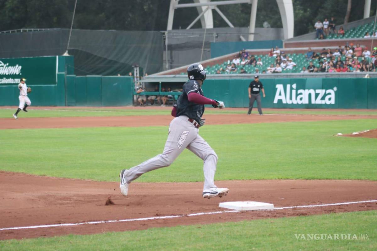 $!Los Saraperos de Saltillo no pudieron regresar nunca en el primer partido de la doble cartelera de este sábado en el Madero ante los Algodoneros de Unión Laguna.