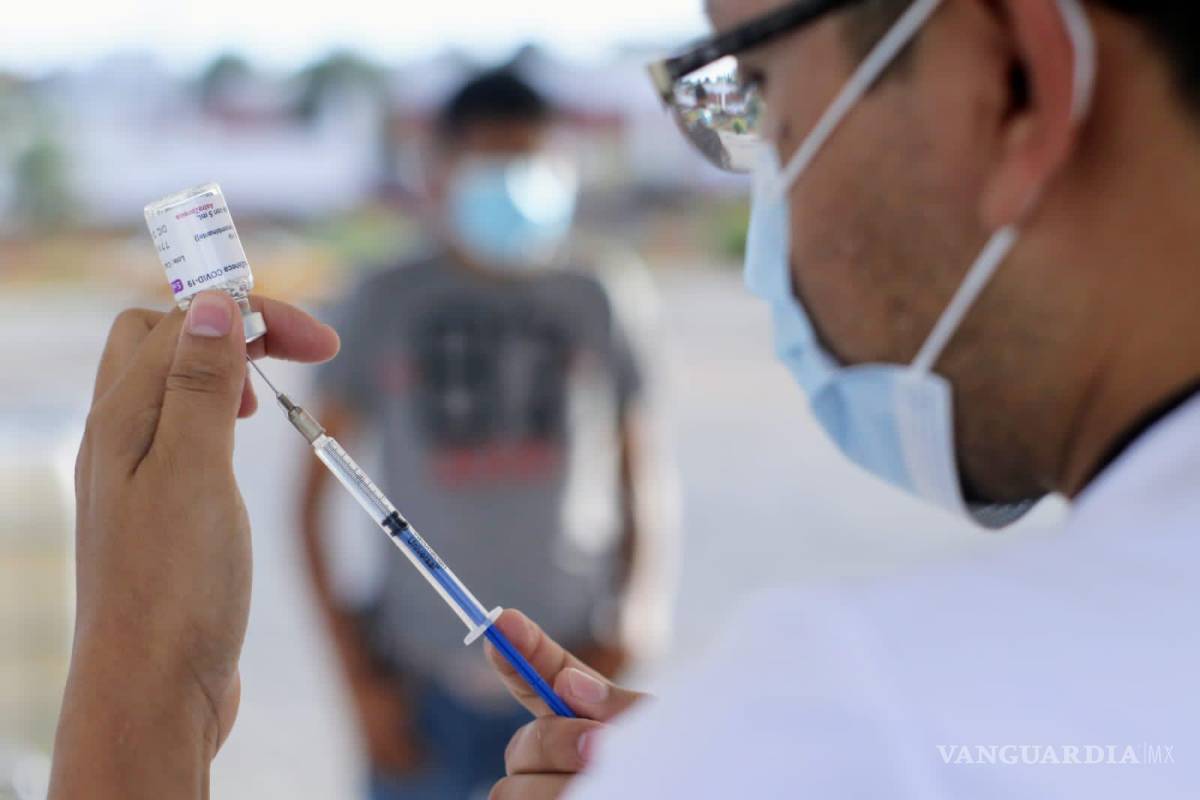 Arranca aplicación de refuerzo contra el COVID-19 para 40 a 49 en Saltillo