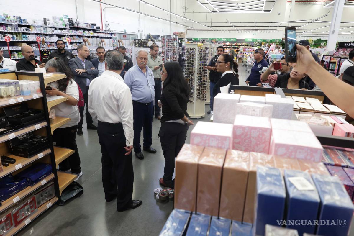 $!Los productos más decomisados incluyen textiles, calzado, tabaco, alcohol, artículos de belleza, electrodomésticos y juguetes, informó el titular del IMPI.