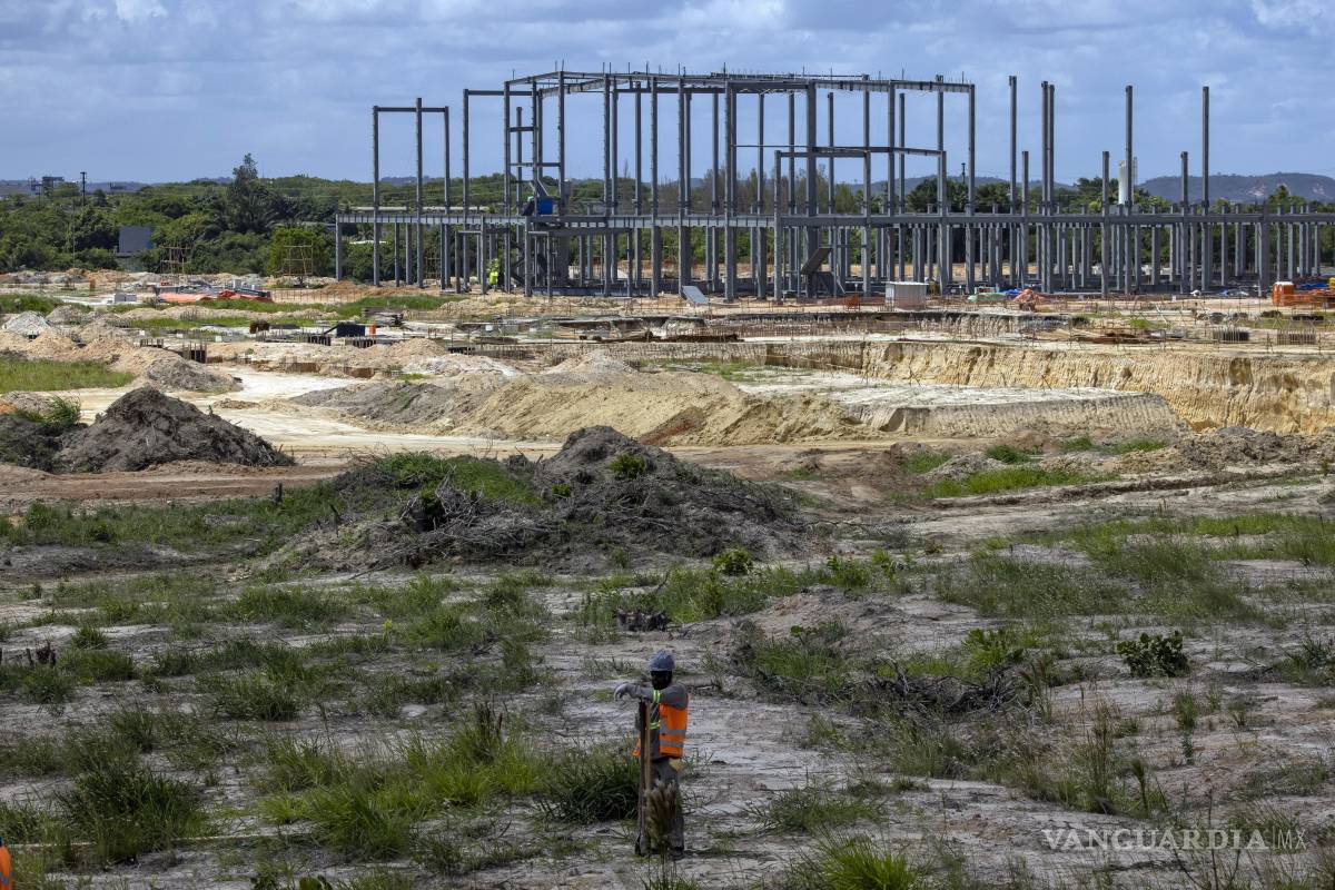 $!Construcción de la fábrica de BYD en Camaçari, Brasil. A BYD se le ofrecieron varios incentivos para hacerse cargo del sitio, anteriormente ocupado por Ford