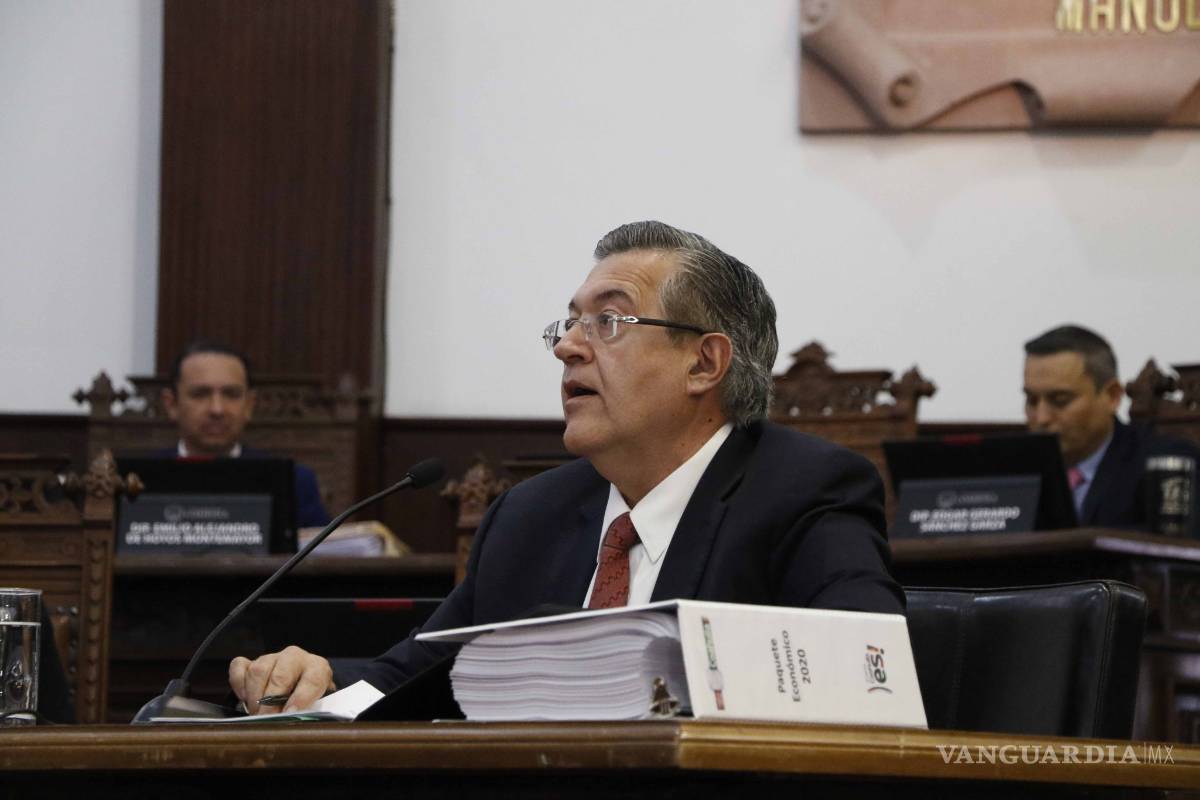 $!Blas Flores presenta paquete económico 2020 al Congreso de Coahuila