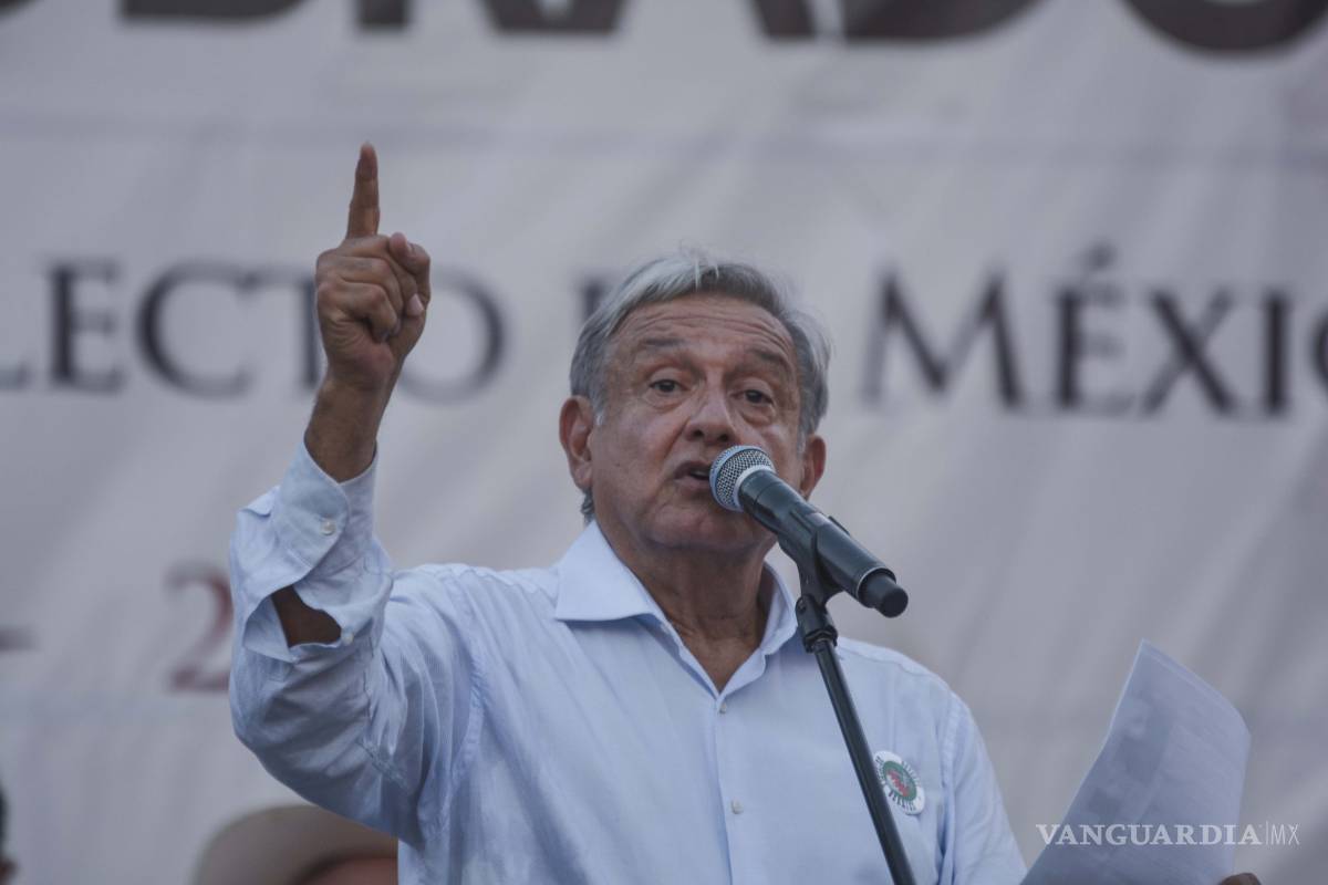 “No será decisión cupular”: AMLO defiende consulta de NAIM