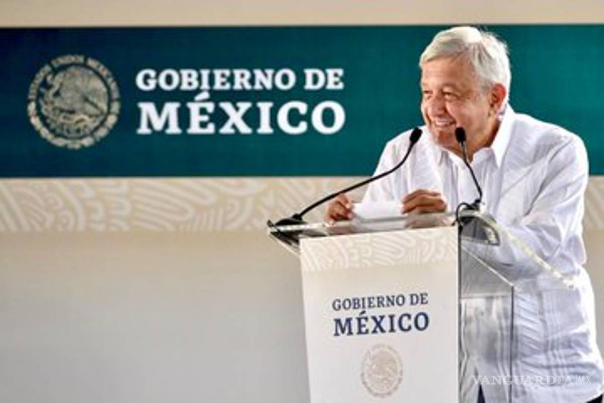 &quot;Pa’ fuera&quot; empresas irresponsables en construcción del Tren Maya: AMLO