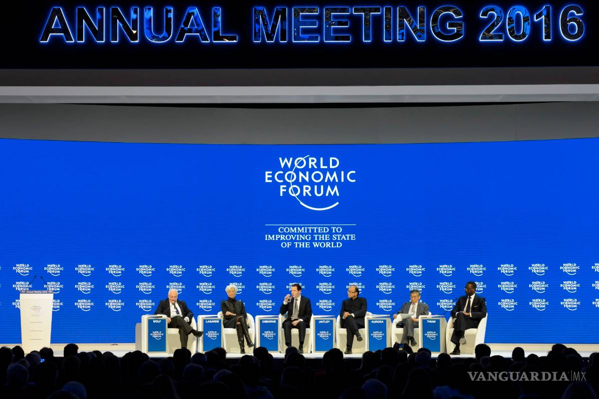 Optimismo moderado al cierre de Davos pese a riesgos