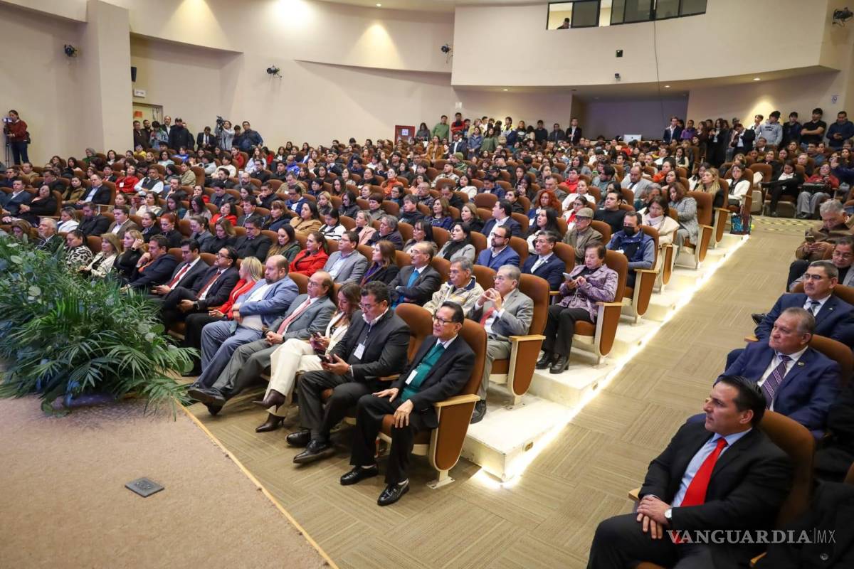 $!Asistieron autoridades universitarias, estatales, municipales y representantes del sector productivo.