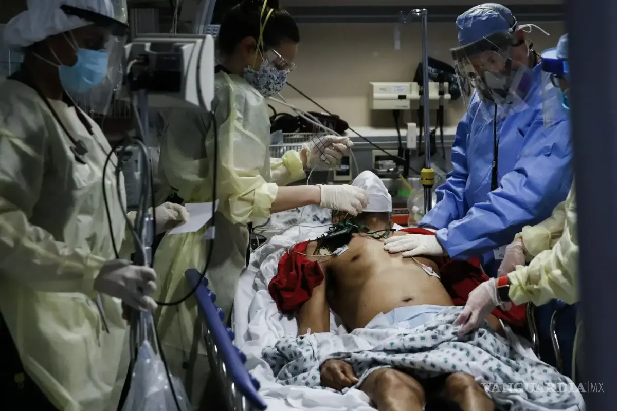 $!En 2020 y 2021 se reportaron alrededor de 840 mil muertes por COVID-19 en los certificados de defunción en Estados Unidos.