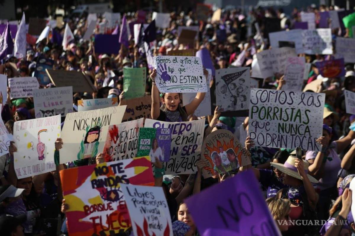 8M: Entre el dolor y la rabia con el grito de “Ni una más” miles de mujeres toman las calles en México (fotos)