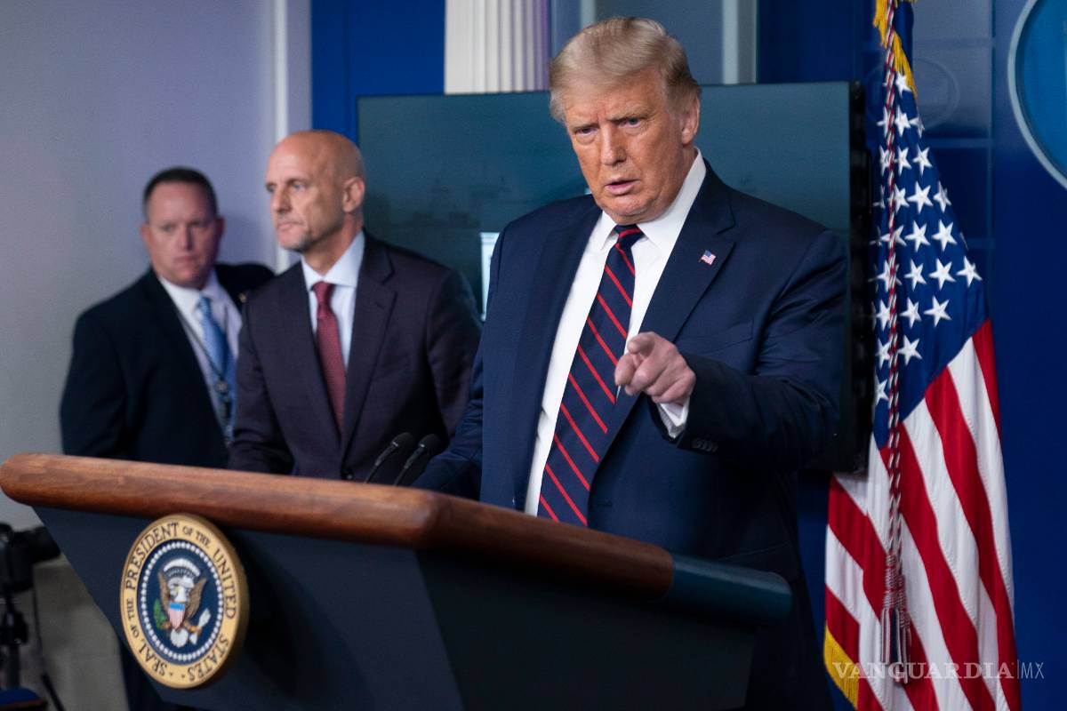 Autoriza Trump uso de plasma para tratar a enfermos con COVID-19